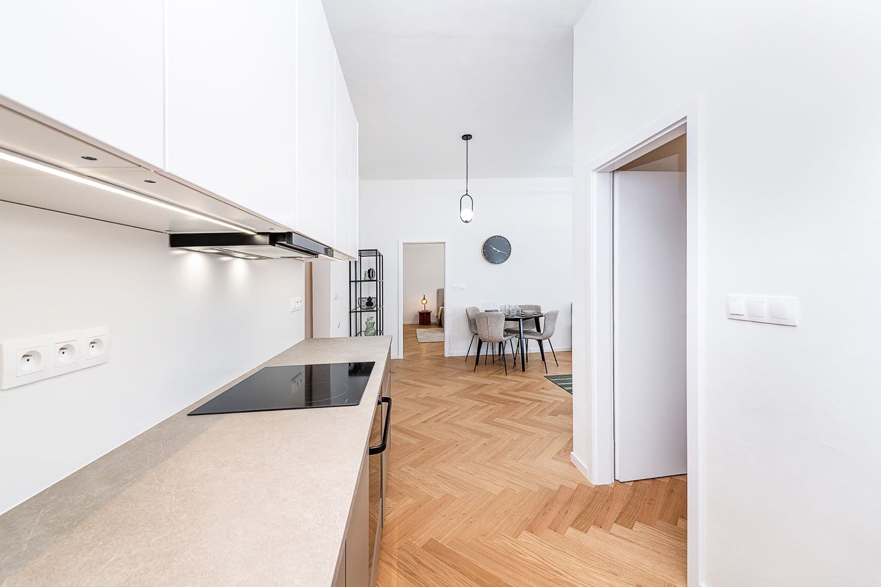 Prodej bytu 3+kk 81 m², Ukrajinská, Praha, Praha Prodej bytu 3+kk 81 m², Ukrajinská, Praha, Praha