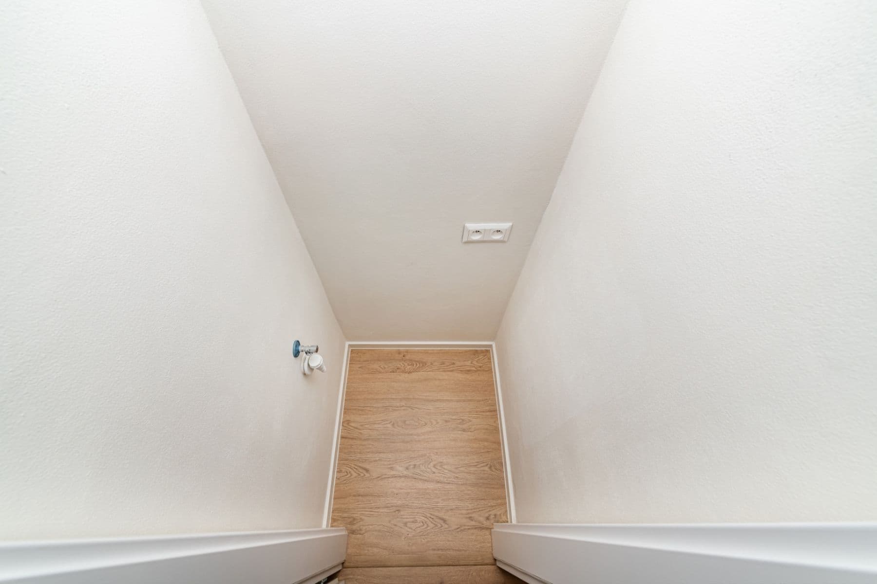 Prodej bytu 3+kk 81 m², Ukrajinská, Praha, Praha Prodej bytu 3+kk 81 m², Ukrajinská, Praha, Praha