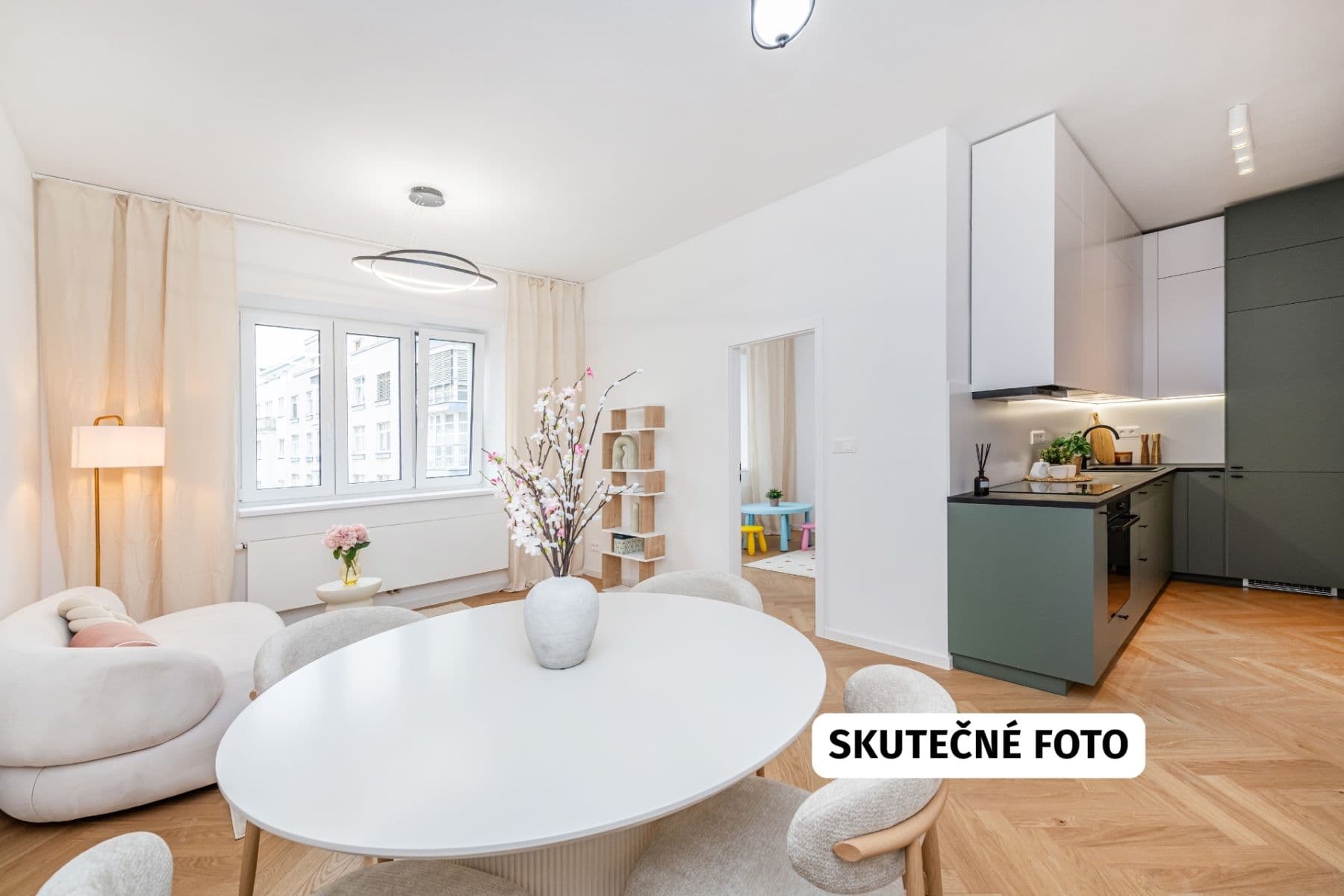 Prodej bytu 3+kk 81 m², Ukrajinská, Praha, Praha Prodej bytu 3+kk 81 m², Ukrajinská, Praha, Praha