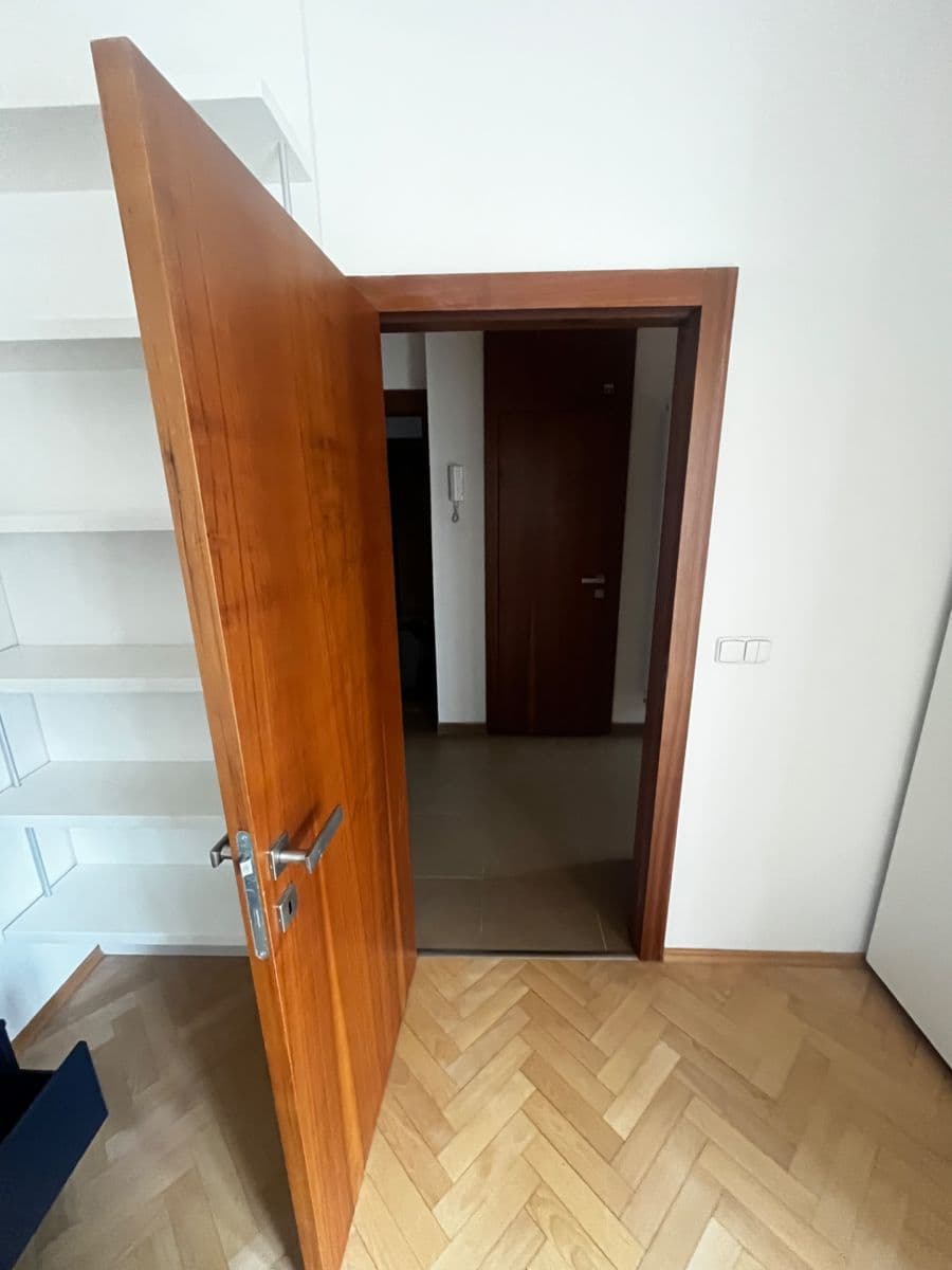 Pronájem bytu 2+1 60 m², Jeremenkova, Praha, Praha Pronájem bytu 2+1 60 m², Jeremenkova, Praha, Praha