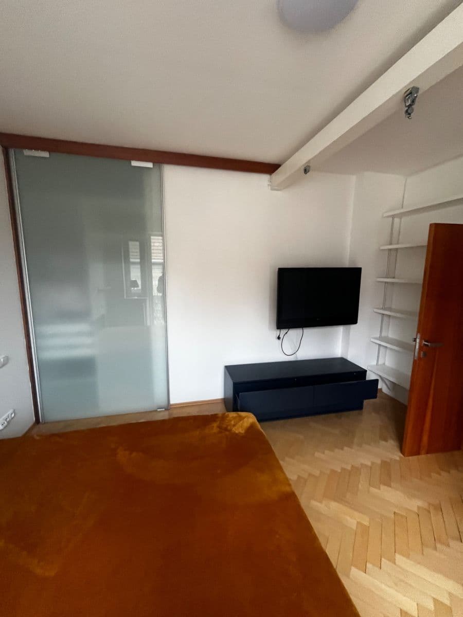 Pronájem bytu 2+1 60 m², Jeremenkova, Praha, Praha Pronájem bytu 2+1 60 m², Jeremenkova, Praha, Praha