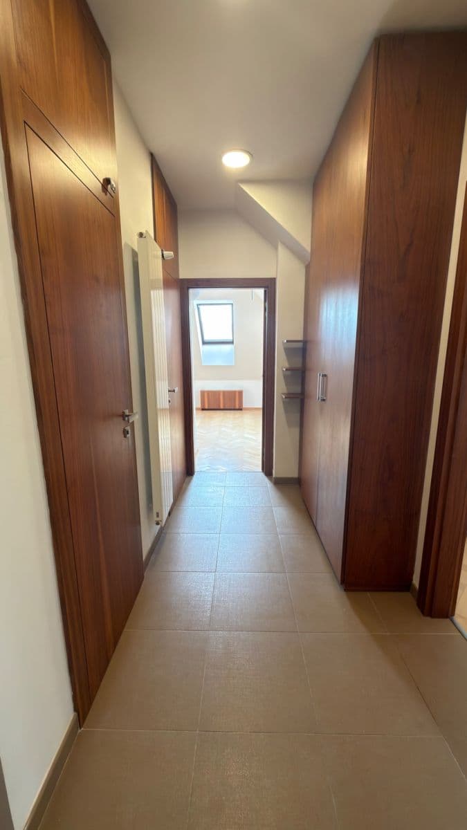 Pronájem bytu 2+1 60 m², Jeremenkova, Praha, Praha Pronájem bytu 2+1 60 m², Jeremenkova, Praha, Praha