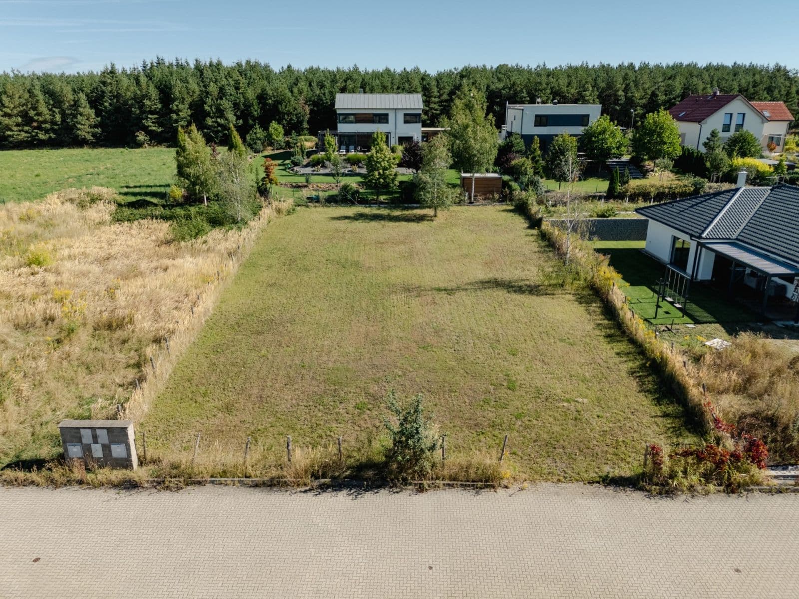 Prodej pozemku 1.044 m², Císařova, Tehov, Středočeský kraj Prodej pozemku 1.044 m², Císařova, Tehov, Středočeský kraj