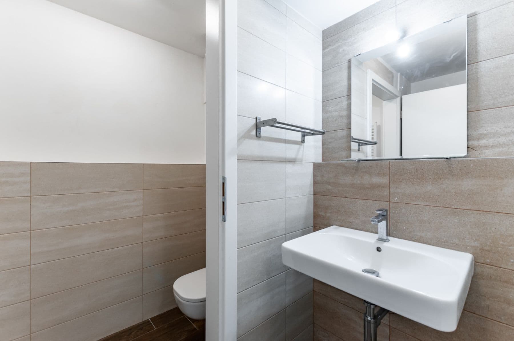 Pronájem nebytového prostoru 54 m², U Mlýnského kanálu, Praha, Praha Pronájem nebytového prostoru 54 m², U Mlýnského kanálu, Praha, Praha