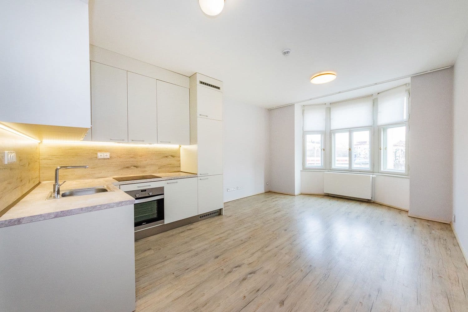 Pronájem bytu 1+kk 31 m², Na Zámecké, Praha, Praha Pronájem bytu 1+kk 31 m², Na Zámecké, Praha, Praha