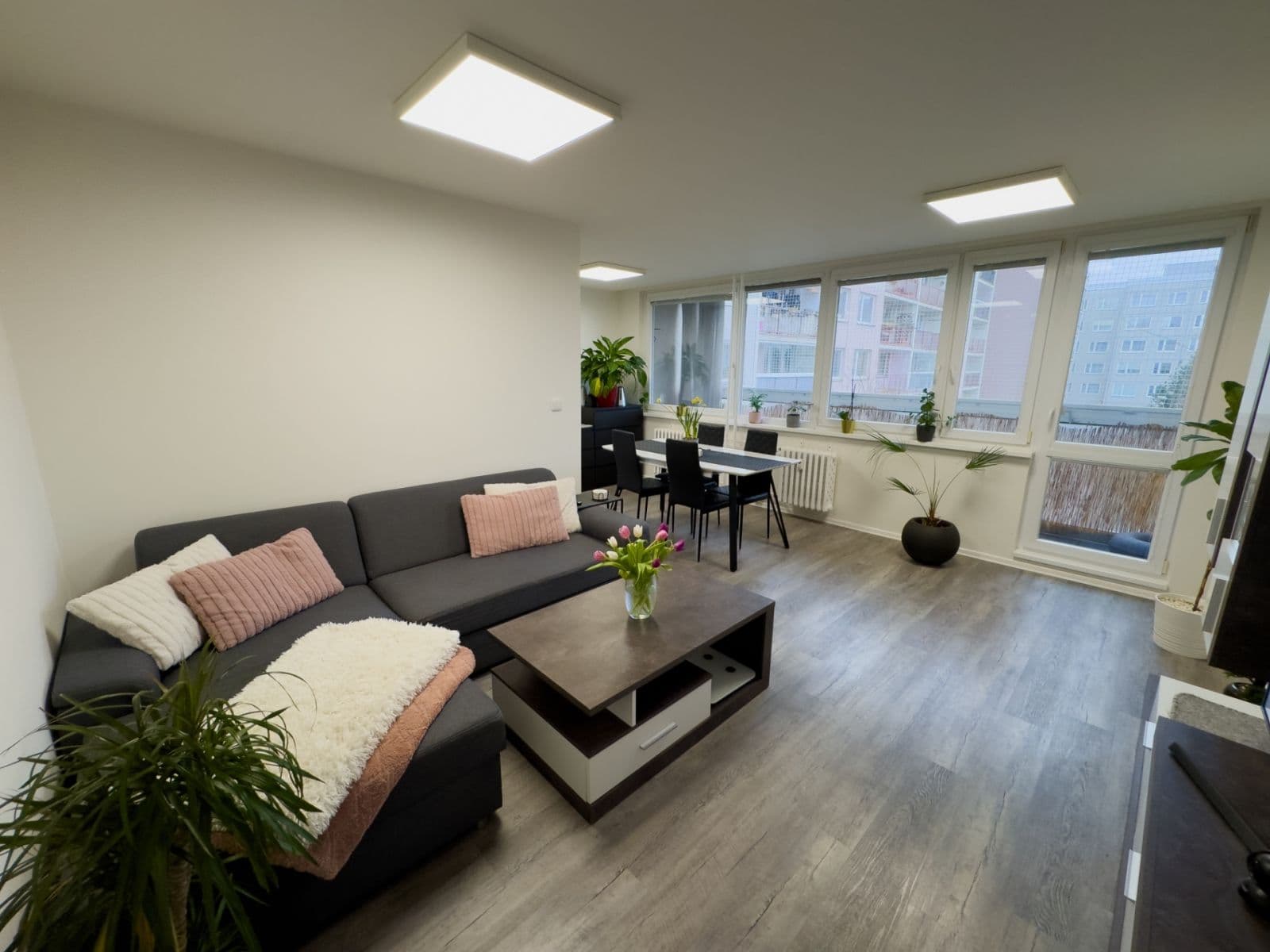 Prodej bytu 3+1 75 m², Janského, Praha, Praha Prodej bytu 3+1 75 m², Janského, Praha, Praha