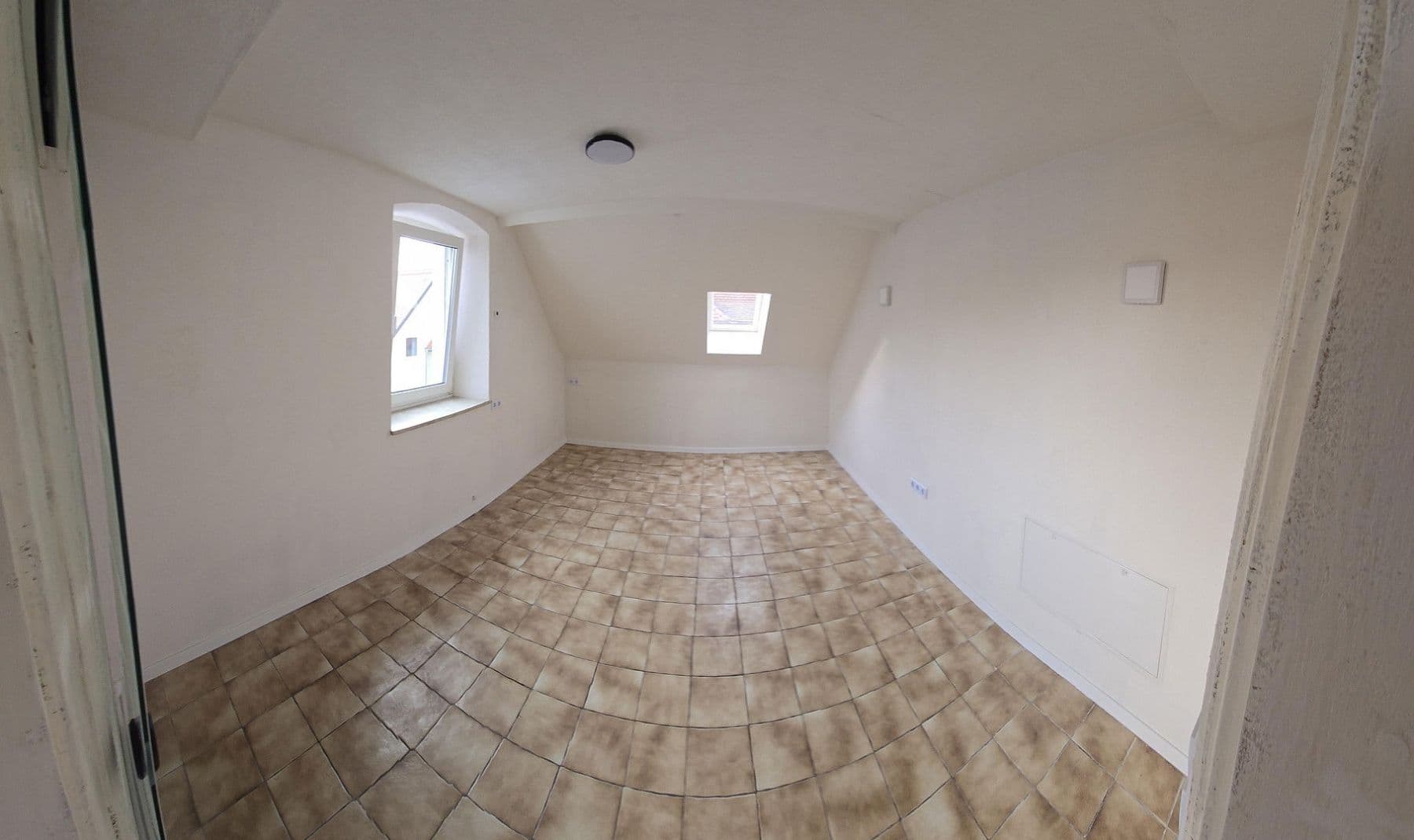 Pronájem bytu 5+1 166 m², Uffenheim, Bavorsko Pronájem bytu 5+1 166 m², Uffenheim, Bavorsko