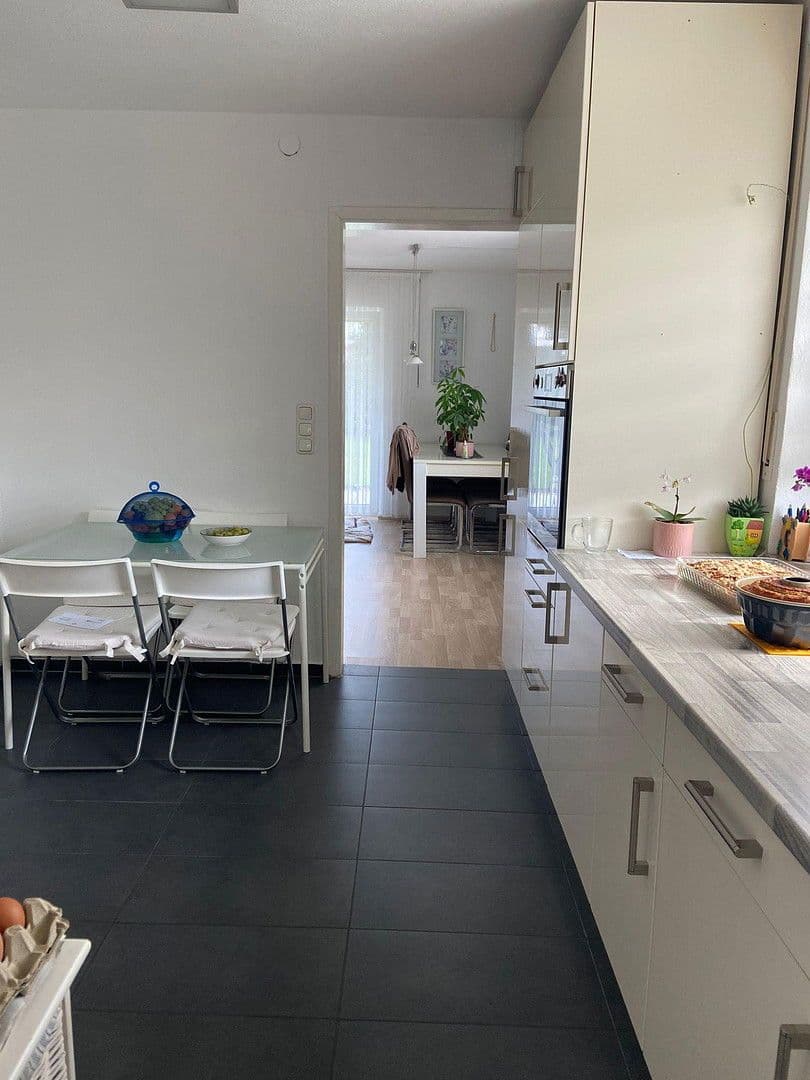 Prodej domu 133 m², pozemek 486 m², Ichenhausen, Bavorsko Prodej domu 133 m², pozemek 486 m², Ichenhausen, Bavorsko