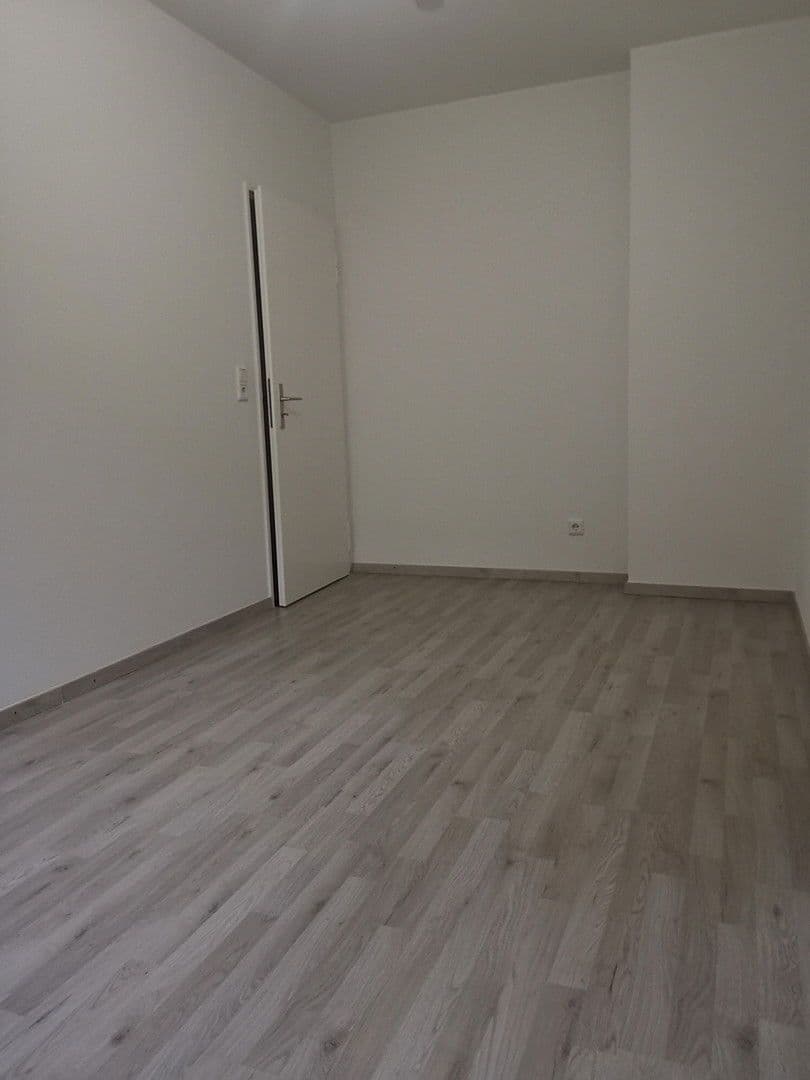 Prodej bytu 3+1 76 m², Herriedener Straße 84, Nürnberg, Bavorsko Prodej bytu 3+1 76 m², Herriedener Straße 84, Nürnberg, Bavorsko