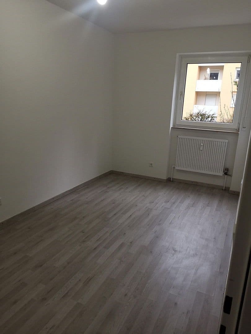 Prodej bytu 3+1 76 m², Herriedener Straße 84, Nürnberg, Bavorsko Prodej bytu 3+1 76 m², Herriedener Straße 84, Nürnberg, Bavorsko