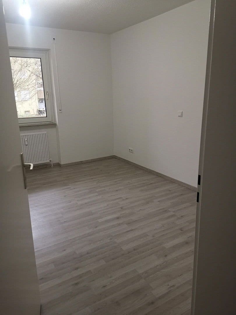 Prodej bytu 3+1 76 m², Herriedener Straße 84, Nürnberg, Bavorsko Prodej bytu 3+1 76 m², Herriedener Straße 84, Nürnberg, Bavorsko