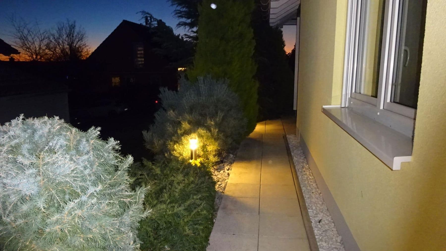 Prodej domu 112 m², pozemek 572 m², wird angegeben, Freiburg, Bádensko-Württembersko Prodej domu 112 m², pozemek 572 m², wird angegeben, Freiburg, Bádensko-Württembersko