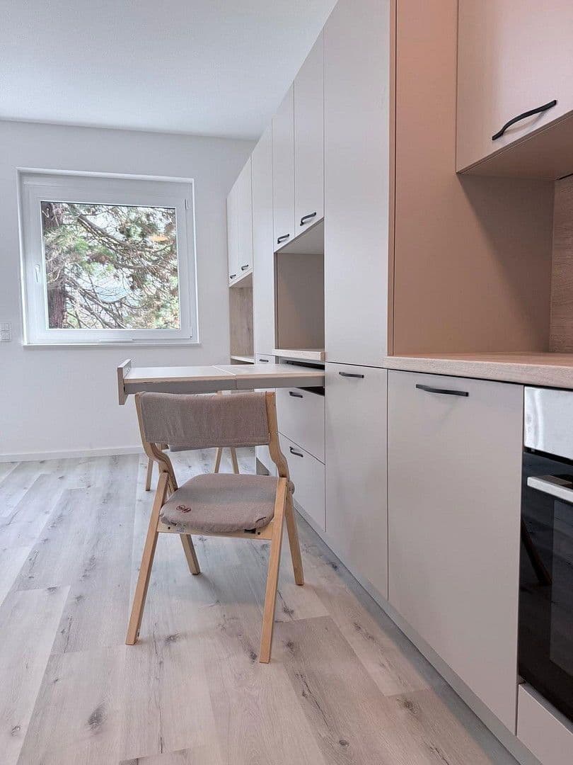 Pronájem bytu 1+1 25 m², Zähringerstraße 16A, Offenburg, Bádensko-Württembersko Pronájem bytu 1+1 25 m², Zähringerstraße 16A, Offenburg, Bádensko-Württembersko