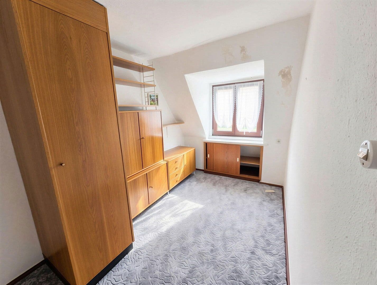 Prodej domu 98 m², pozemek 983 m², Markkleeberg, Sasko Prodej domu 98 m², pozemek 983 m², Markkleeberg, Sasko