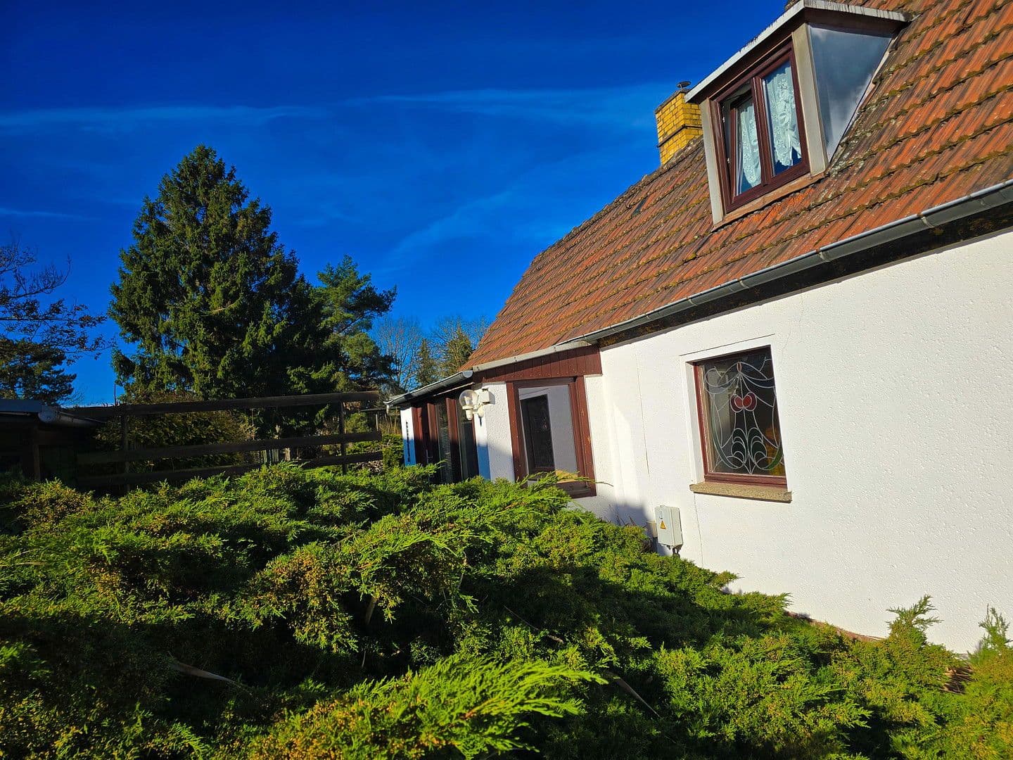 Prodej domu 98 m², pozemek 983 m², Markkleeberg, Sasko Prodej domu 98 m², pozemek 983 m², Markkleeberg, Sasko