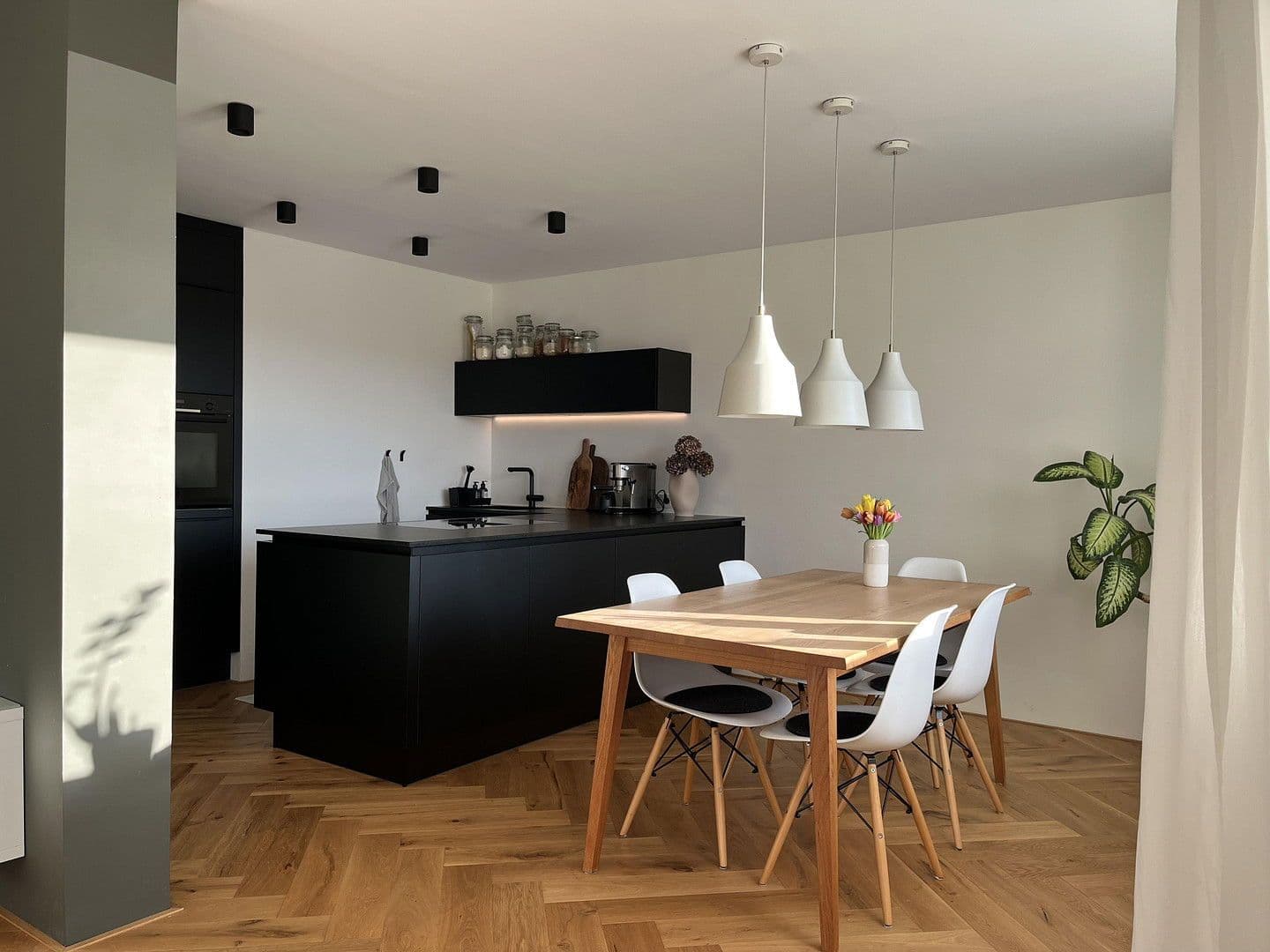 Prodej bytu 3+kk 82 m², Robert-Stolz-Str., Neu-Ulm, Bavorsko Prodej bytu 3+kk 82 m², Robert-Stolz-Str., Neu-Ulm, Bavorsko