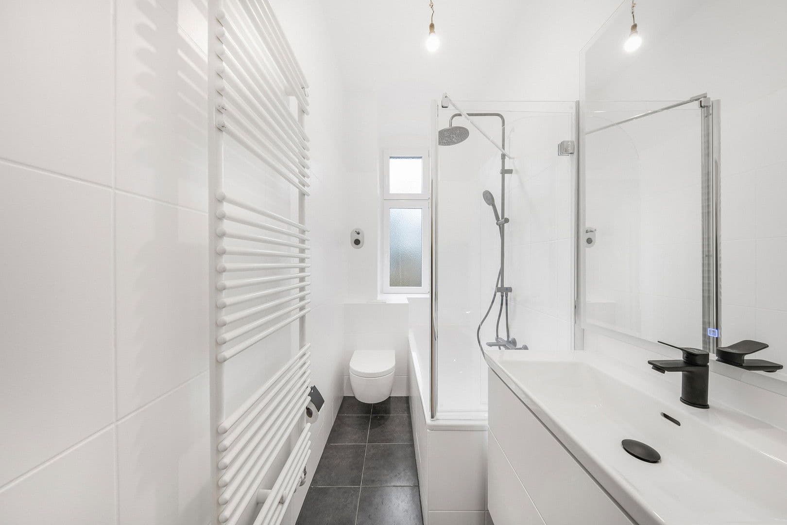 Prodej bytu 2+1 66 m², Unter den Eichen 54, Berlin, Berlín Prodej bytu 2+1 66 m², Unter den Eichen 54, Berlin, Berlín