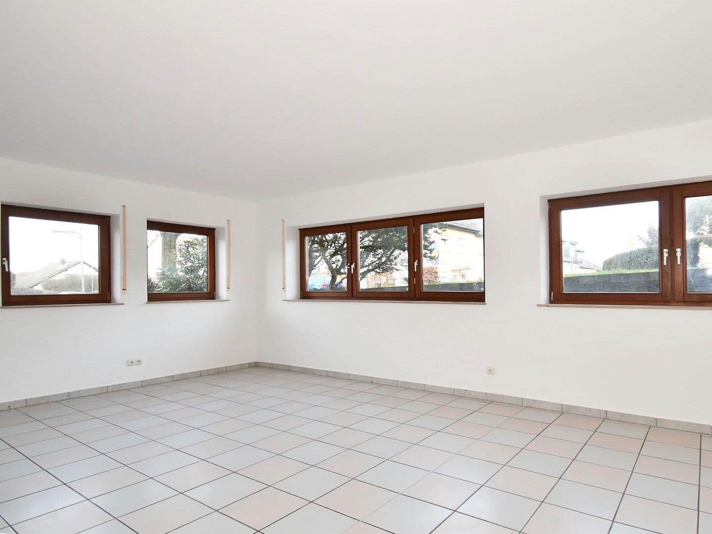 Pronájem bytu 5+1 175 m², Pohlheim, Hessen Pronájem bytu 5+1 175 m², Pohlheim, Hessen