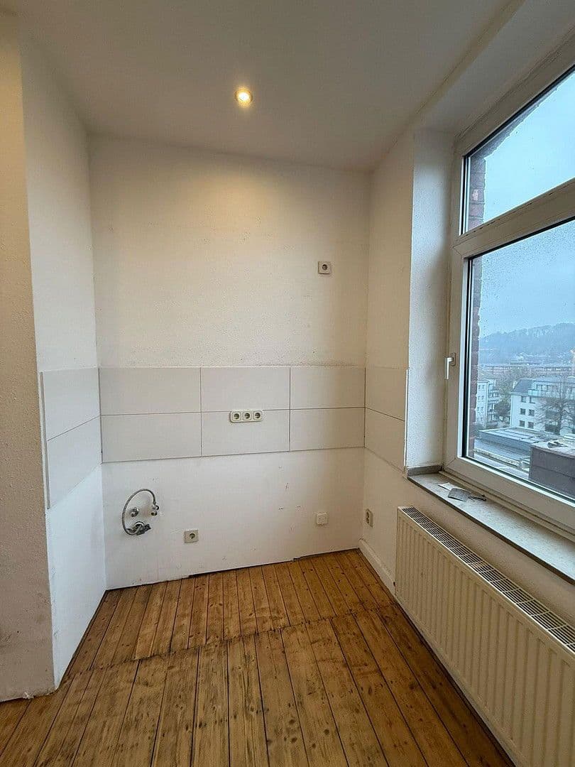 Pronájem bytu 5+1 100 m², Cáchy, Severní Porýní-Vestfálsko Pronájem bytu 5+1 100 m², Cáchy, Severní Porýní-Vestfálsko