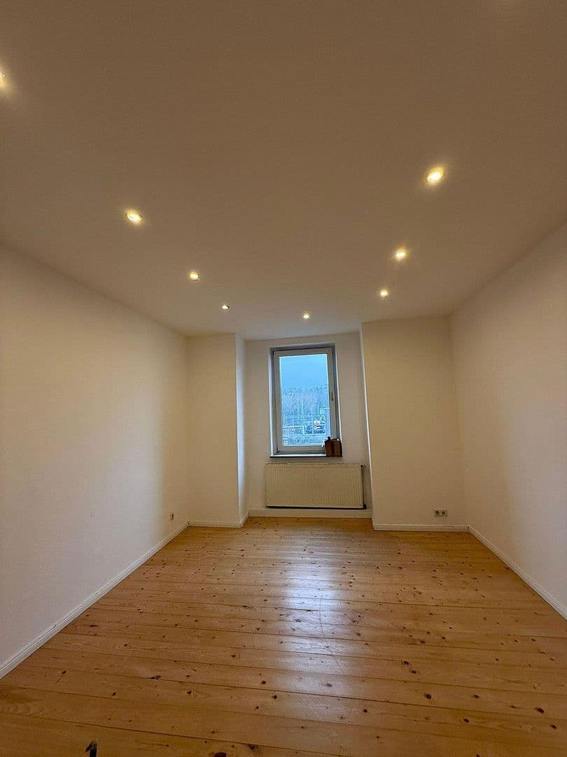 Pronájem bytu 5+1 100 m², Cáchy, Severní Porýní-Vestfálsko Pronájem bytu 5+1 100 m², Cáchy, Severní Porýní-Vestfálsko