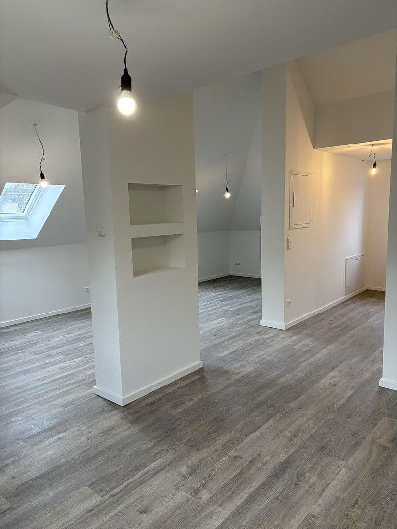 Pronájem bytu 2+1 70 m², Kienhorststr., Berlin, Berlín Pronájem bytu 2+1 70 m², Kienhorststr., Berlin, Berlín