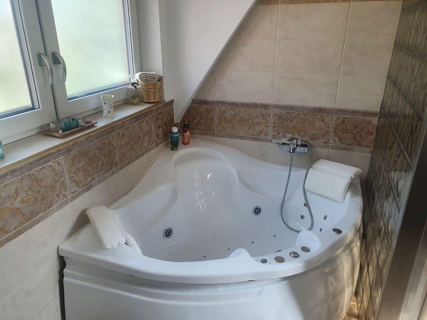 Prodej domu 230 m², pozemek 799 m², Wiesenstr 5, Hasbergen, Dolní Sasko Prodej domu 230 m², pozemek 799 m², Wiesenstr 5, Hasbergen, Dolní Sasko