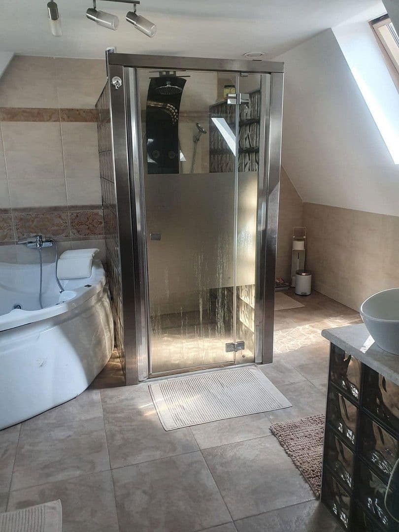 Prodej domu 230 m², pozemek 799 m², Wiesenstr 5, Hasbergen, Dolní Sasko Prodej domu 230 m², pozemek 799 m², Wiesenstr 5, Hasbergen, Dolní Sasko