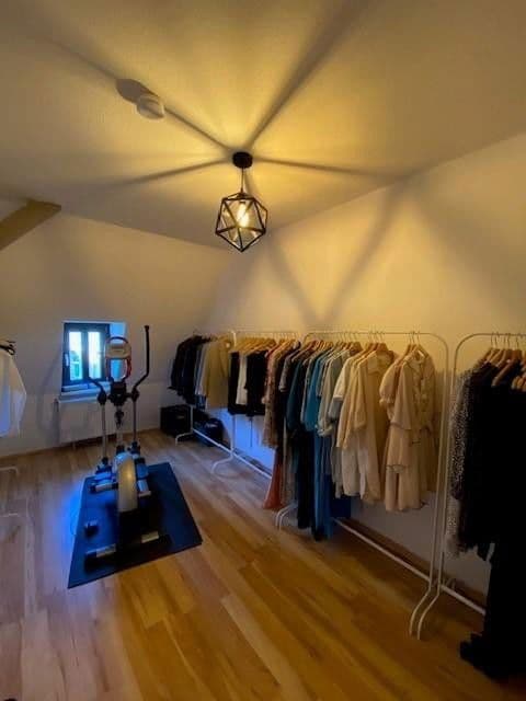 Pronájem bytu 4+1 98 m², Halle (Saale), Sasko-Anhaltsko Pronájem bytu 4+1 98 m², Halle (Saale), Sasko-Anhaltsko