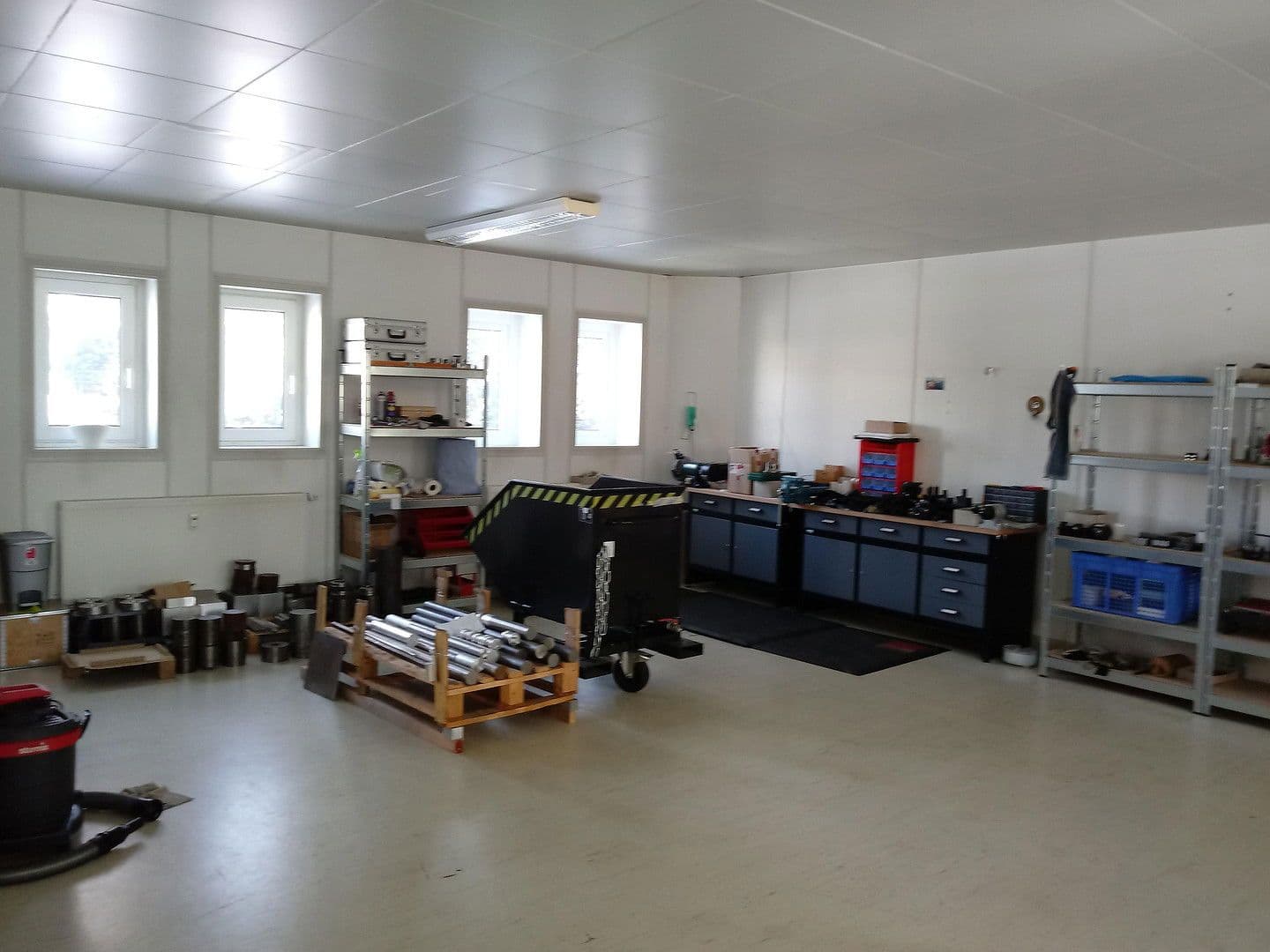 Pronájem nebytového prostoru 1.000 m², Chemnitz, Sasko Pronájem nebytového prostoru 1.000 m², Chemnitz, Sasko