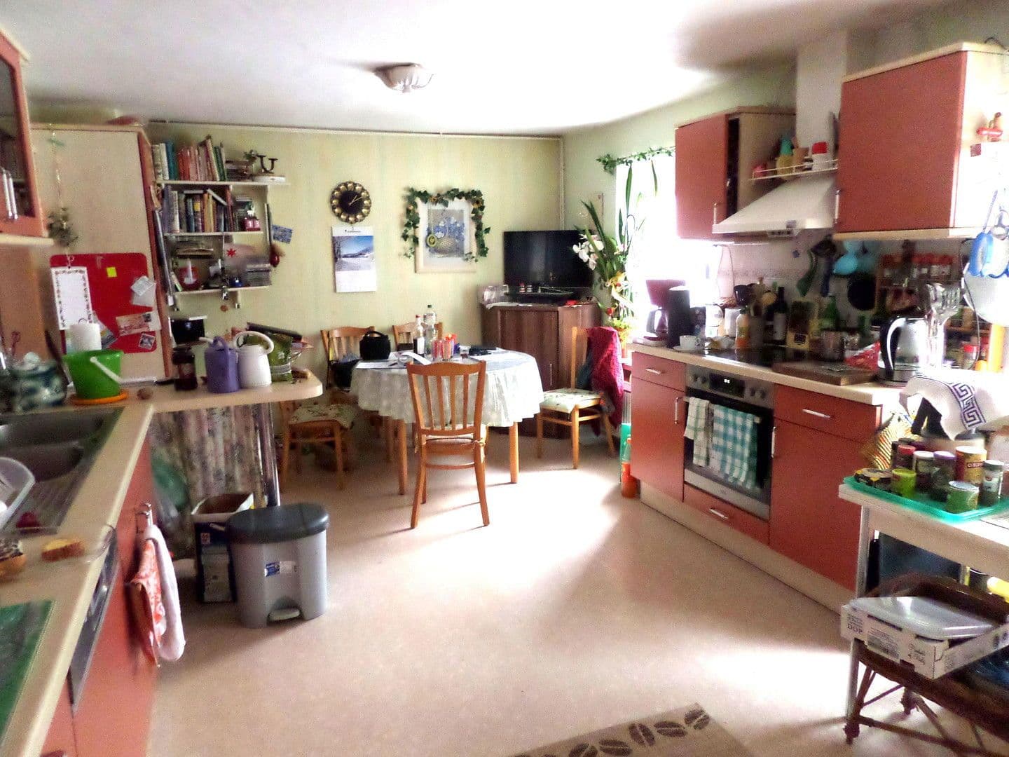 Prodej domu 219 m², pozemek 1.780 m², Bernsdorf, Sasko Prodej domu 219 m², pozemek 1.780 m², Bernsdorf, Sasko