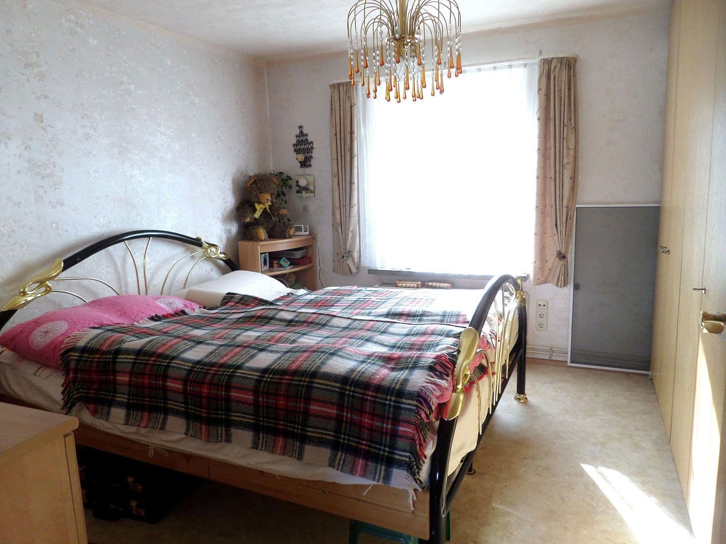 Prodej domu 219 m², pozemek 1.780 m², Bernsdorf, Sasko Prodej domu 219 m², pozemek 1.780 m², Bernsdorf, Sasko