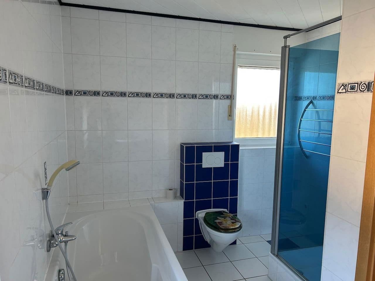 Prodej domu 150 m², pozemek 699 m², Euskirchen, Severní Porýní-Vestfálsko Prodej domu 150 m², pozemek 699 m², Euskirchen, Severní Porýní-Vestfálsko