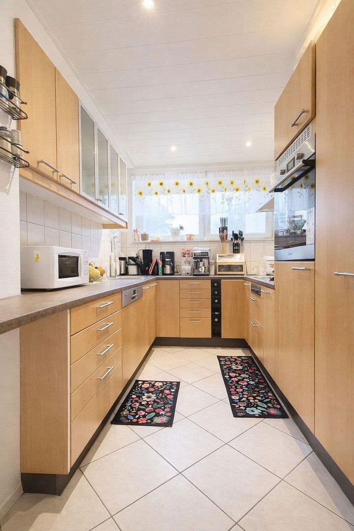 Prodej bytu 3+1 87 m², Breslauer Str. 31, Kelkheim (Taunus), Hessen Prodej bytu 3+1 87 m², Breslauer Str. 31, Kelkheim (Taunus), Hessen