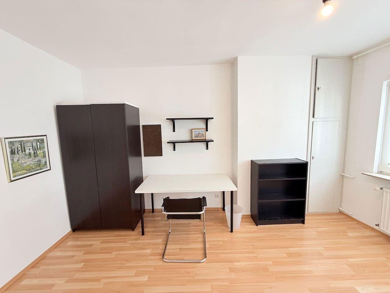 Pronájem bytu 3+1 70 m², Friedrichstraße 22, Bonn, Severní Porýní-Vestfálsko Pronájem bytu 3+1 70 m², Friedrichstraße 22, Bonn, Severní Porýní-Vestfálsko