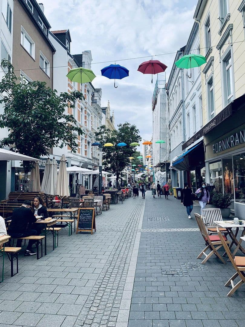 Pronájem bytu 3+1 70 m², Friedrichstraße 22, Bonn, Severní Porýní-Vestfálsko Pronájem bytu 3+1 70 m², Friedrichstraße 22, Bonn, Severní Porýní-Vestfálsko