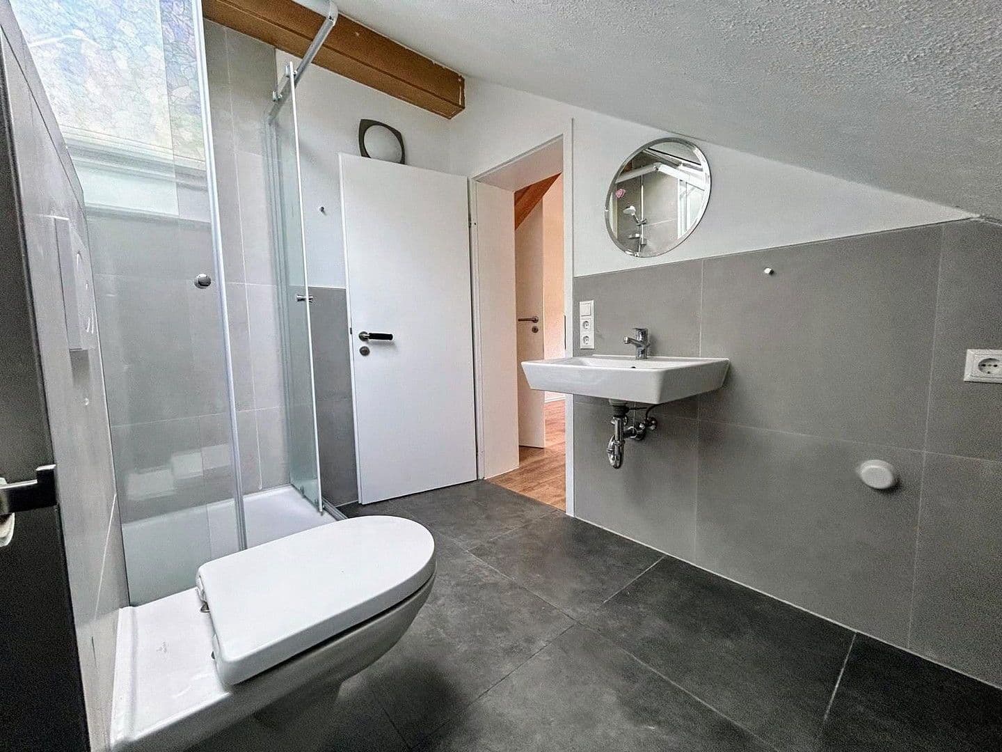 Pronájem bytu 4+1 111 m², Fuchsbergstr. 9, Mauth, Bavorsko Pronájem bytu 4+1 111 m², Fuchsbergstr. 9, Mauth, Bavorsko