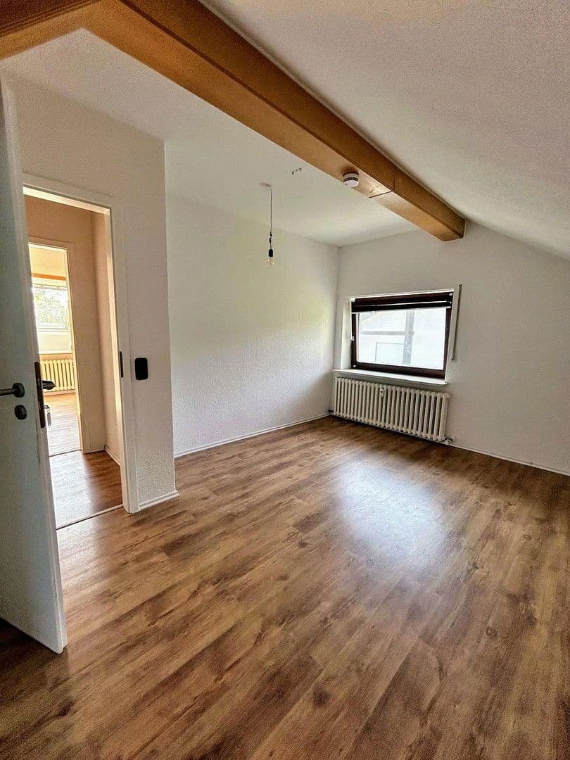 Pronájem bytu 4+1 111 m², Fuchsbergstr. 9, Mauth, Bavorsko Pronájem bytu 4+1 111 m², Fuchsbergstr. 9, Mauth, Bavorsko