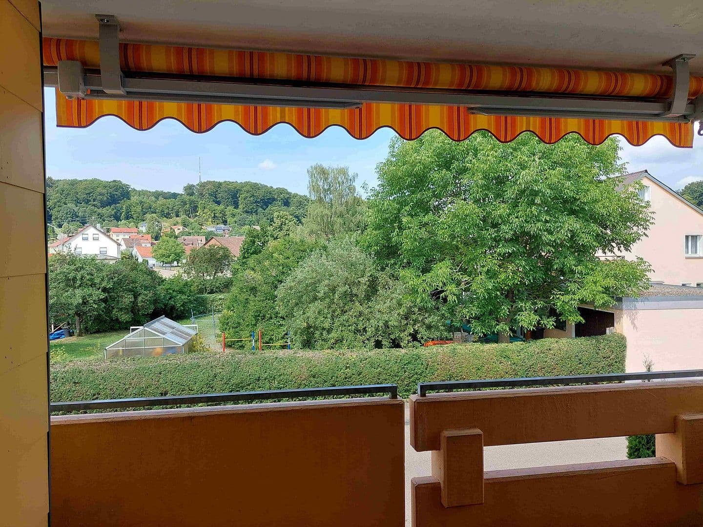 Prodej bytu 4+1 108 m², Brahmsweg 2, Steinheim am Albuch, Bádensko-Württembersko Prodej bytu 4+1 108 m², Brahmsweg 2, Steinheim am Albuch, Bádensko-Württembersko