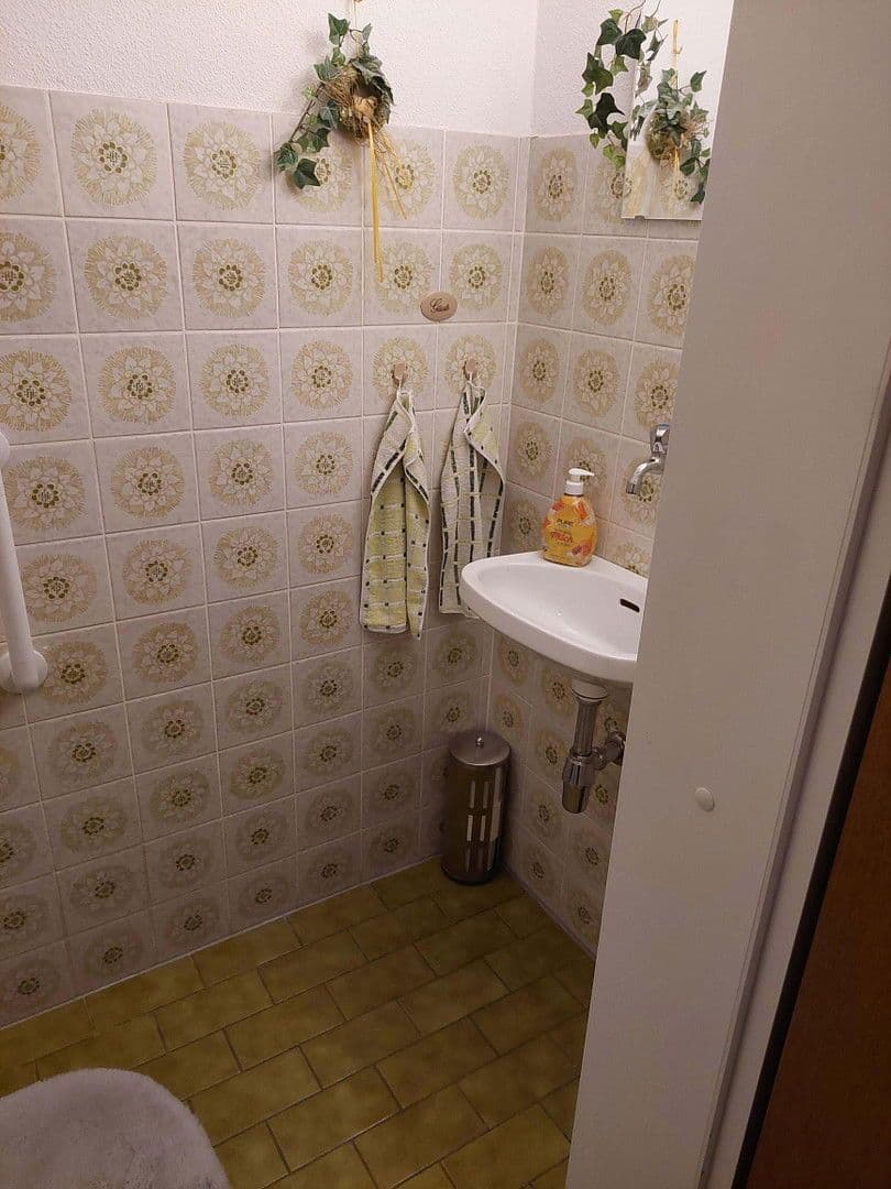 Prodej bytu 4+1 108 m², Brahmsweg 2, Steinheim am Albuch, Bádensko-Württembersko Prodej bytu 4+1 108 m², Brahmsweg 2, Steinheim am Albuch, Bádensko-Württembersko