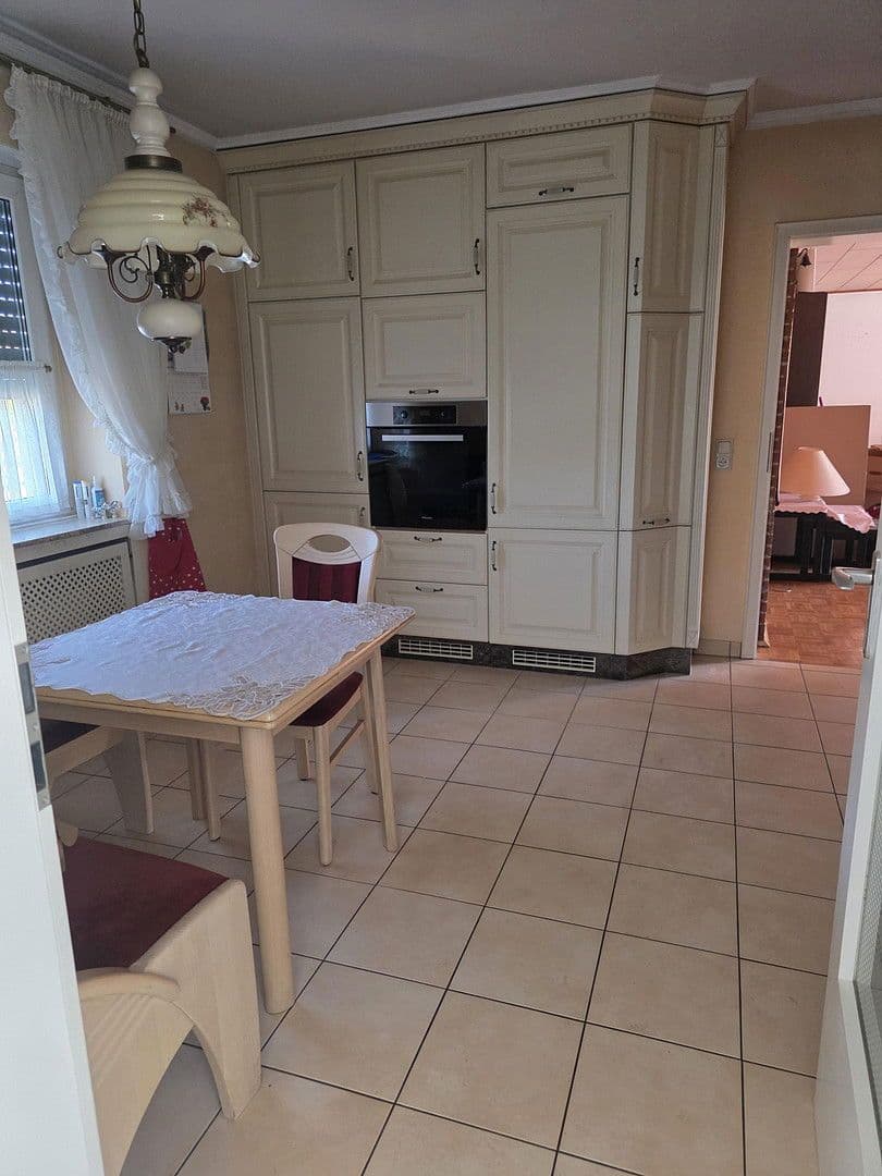 Prodej domu 170 m², pozemek 1.177 m², Unna, Severní Porýní-Vestfálsko Prodej domu 170 m², pozemek 1.177 m², Unna, Severní Porýní-Vestfálsko