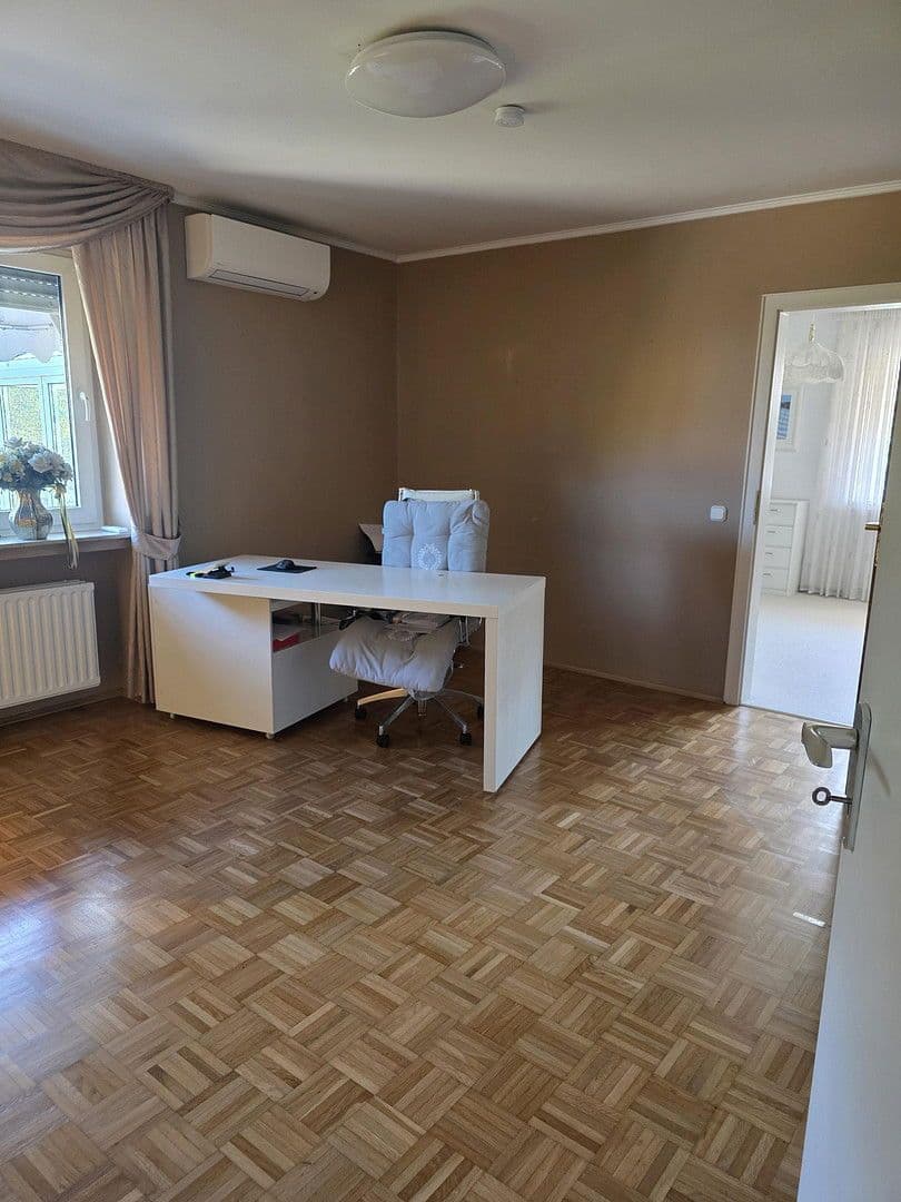 Prodej domu 170 m², pozemek 1.177 m², Unna, Severní Porýní-Vestfálsko Prodej domu 170 m², pozemek 1.177 m², Unna, Severní Porýní-Vestfálsko