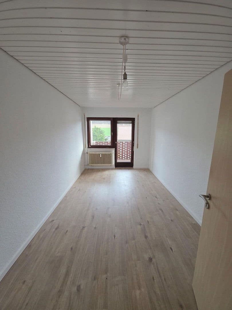 Pronájem bytu 4+1 102 m², Hölzerner Strasse 23, Eberstadt, Bádensko-Württembersko Pronájem bytu 4+1 102 m², Hölzerner Strasse 23, Eberstadt, Bádensko-Württembersko