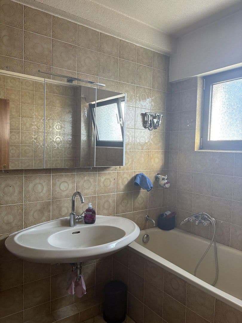 Pronájem bytu 3+kk 117 m², Hans-Sachs-Straße 1, Wesseling, Severní Porýní-Vestfálsko Pronájem bytu 3+kk 117 m², Hans-Sachs-Straße 1, Wesseling, Severní Porýní-Vestfálsko