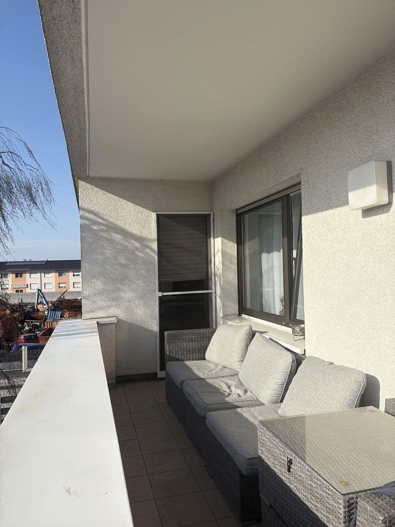 Pronájem bytu 3+kk 117 m², Hans-Sachs-Straße 1, Wesseling, Severní Porýní-Vestfálsko Pronájem bytu 3+kk 117 m², Hans-Sachs-Straße 1, Wesseling, Severní Porýní-Vestfálsko