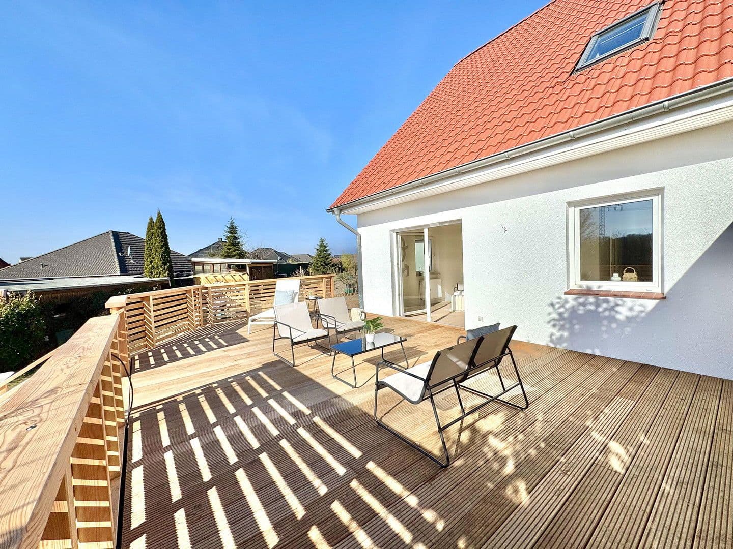 Prodej domu 127 m², pozemek 438 m², Wismar, Mecklenburg-Vorpommern Prodej domu 127 m², pozemek 438 m², Wismar, Mecklenburg-Vorpommern