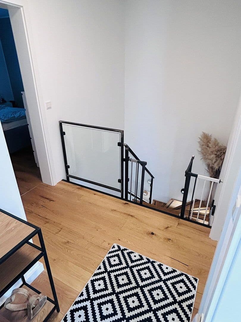 Prodej domu 125 m², pozemek 238 m², Isernhagen, Dolní Sasko Prodej domu 125 m², pozemek 238 m², Isernhagen, Dolní Sasko