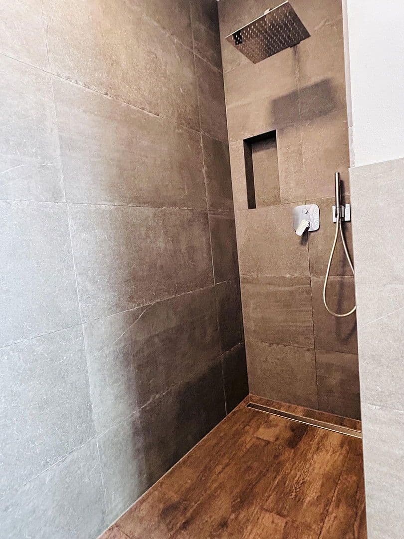 Prodej domu 125 m², pozemek 238 m², Isernhagen, Dolní Sasko Prodej domu 125 m², pozemek 238 m², Isernhagen, Dolní Sasko