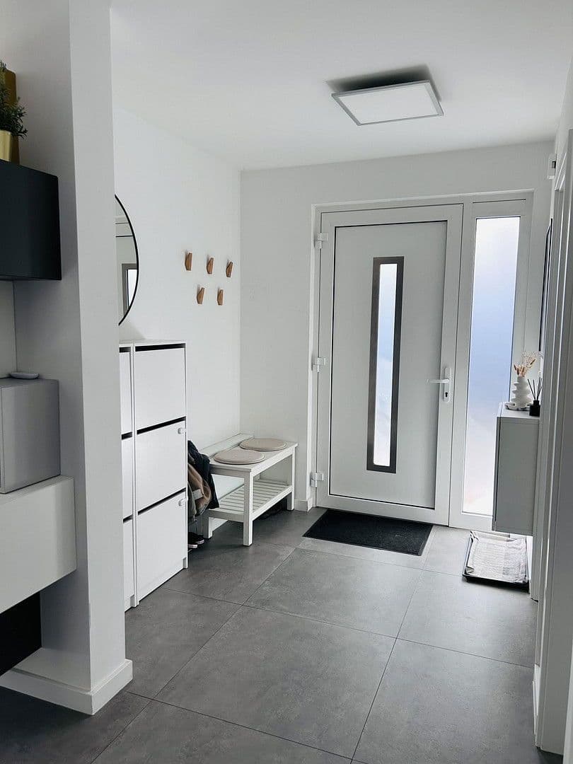 Prodej domu 125 m², pozemek 238 m², Isernhagen, Dolní Sasko Prodej domu 125 m², pozemek 238 m², Isernhagen, Dolní Sasko