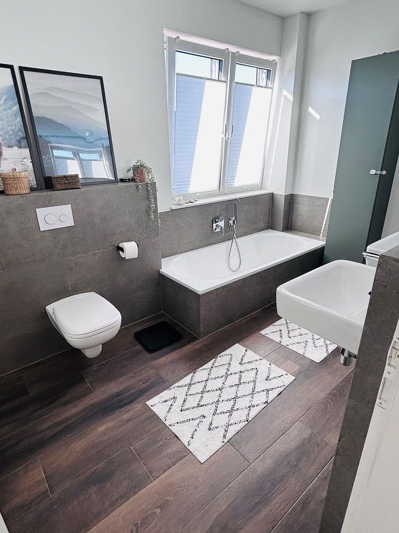 Prodej domu 125 m², pozemek 238 m², Isernhagen, Dolní Sasko Prodej domu 125 m², pozemek 238 m², Isernhagen, Dolní Sasko