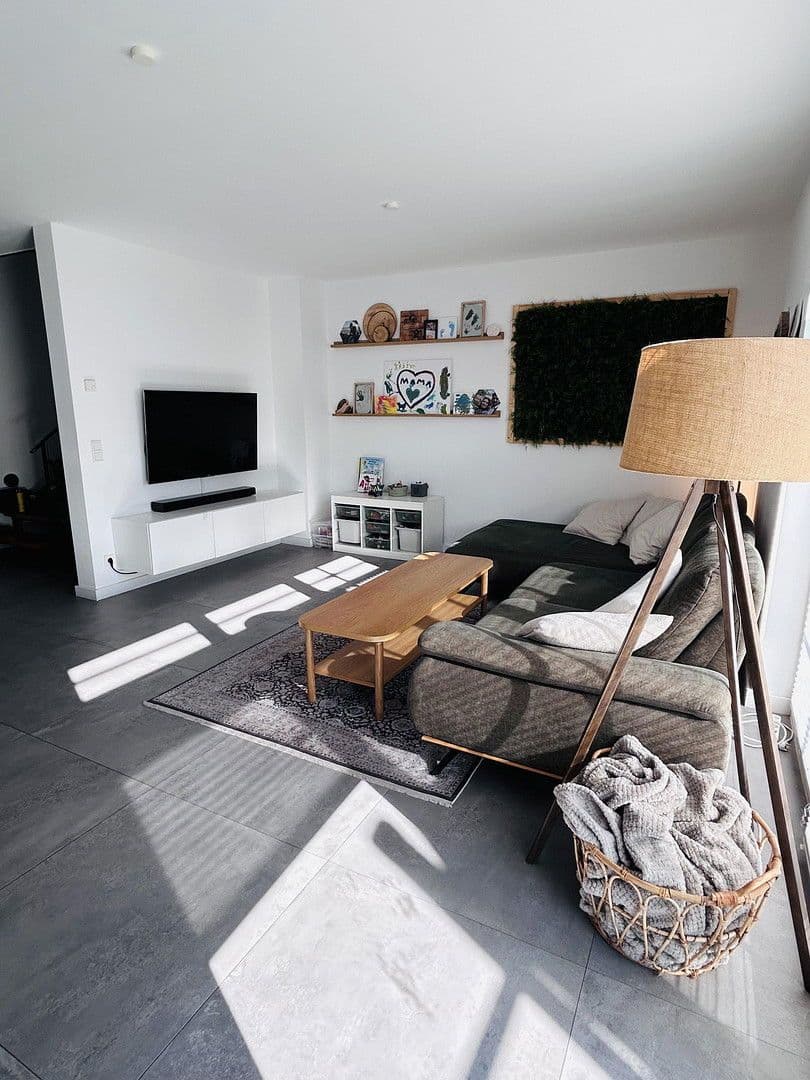 Prodej domu 125 m², pozemek 238 m², Isernhagen, Dolní Sasko Prodej domu 125 m², pozemek 238 m², Isernhagen, Dolní Sasko